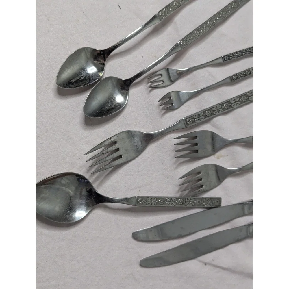 10 lot vintage Distinction Deluxe Stainless‎ Onieda HH spoon knife fork soup tea